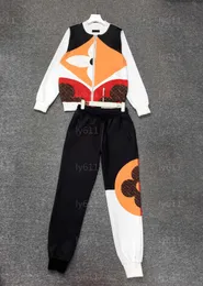 Designer Tracksuit Women Sweatsuit Womans Tracksuits Personlig mode tryckt långärmad jacka Casual Top and Pants Two Piece Set Women kläder