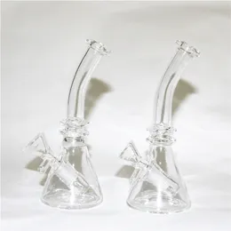 Mini Triangle Glass Bong Water Pipes med 10 mm Kvinnlig liten tjock Pyrex Beaker Travel Bong Recycler Dab Rig för rökning