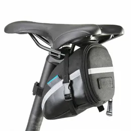 Panniers väskor 1.2L Portable Waterproof Bike Saddle påsar Sittpåse Bicycle Tail Väskor Bakre Pannier Cykelutrustning 0201