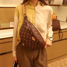 TOP Waist Bags 2023 Designer Women High Capacity Embroidery Composite Shopping Wallets Crossbody Bag Handbag