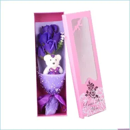 Ghirlande di fiori decorativi Confezione regalo di sapone rosa di San Valentino 5 pezzi Add1 Set regalo di orso Matrimonio Anniversario Natale Coppia Goccia Dhxqk