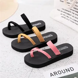 Pantofole 2023 Summer Ladies Outdoor Spoluto comodo Flip Flip Flops Fashion Sandals da spiaggia semplice e