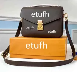 Kadın Lüksler Çantalar Omuz Çantası Para Çantası Kabuk Tote Bages Büyük Cüzdan Tasarımcıları Kadın Crossbody Makyaj Deri Kılıf Pochette Metiws Guyi