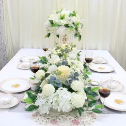 装飾花シミュレーション結婚式の装飾人工花の隅テーブル背景背景のドアの壁