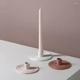 Titulares de velas Cutelife Ins Nordic Ceramics Table Decoration Acessórios de casamento Centerpieces Long Wax Holder Decor Handmade Candlestick