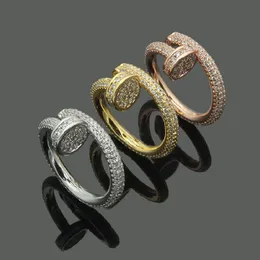 Женская дизайнерская мода мода полная бриллиантовые камни любовь кольцо золотые ногтя ювелирные изделия