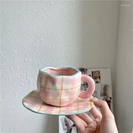 Tazze Piattini 320ml Kawaii Tazza di caffè dipinta a mano Fiore Ceramica Home Office Tazza Piattino Colazione Latte Succo Tè Maniglia Ragazza Regalo Bicchieri