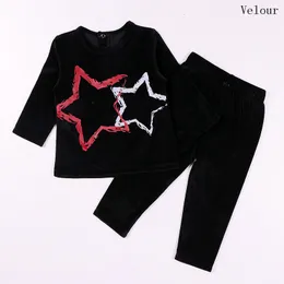 Giyim Setleri 2 PCS Bebek Giysileri Uzun Kollu Üst ve Pantolon Set Çocukları Star Tasarım Çocukları Black Velor Fashion 230203