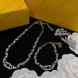 Классическая кристаловая алмазной подвесной колье дизайнерские серьги бриллианты браслет мода для женщин Письмо Серебряная серьга роскошные дизайнеры обручальные ожерелье