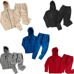 Tasarımcı Trailsuit Sweatsuits Mens Set Yeni Bahar Sutumn Sportswear Spor Takım Sıradan Hoodiepants Erkek Jogging Giyim