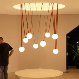 Post Modern Black Orange Long Belt LED Chandelier Home Decor Lumunaire inomhusbelysning Hängslampa för matsal vardagsrum