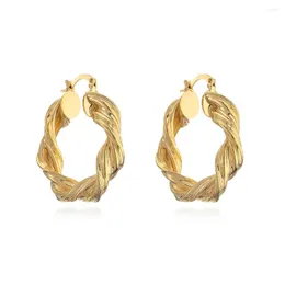 Hoopörhängen Hip Hop Geometric Twist High Quality 18K Gold Plated Charm Earring for Women Summer Trend smycken Tillbehör