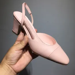 Klasik kadın elbise ayakkabıları koyun derisi yuvarlak ayak ayak parmakları tıknaz topuklu slingbacks sandaletler slip-on tuhaf doku düğün ayakkabı tasarımcısı zarif ve rahat parti