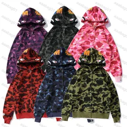 5A 2023 herr kvinnor Designer kamouflage hoodies mode pa tryck ape wgm hoodie paris cardigan klassisk vinter Plyschrock tröja