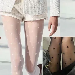 2023 Mode Luxusboden sexy enge Strümpfe Legging Strumpfhosen Frau Brief bedruckte Strumpfstrumpfstrumpfhosen mit hohen Strumpfhosen