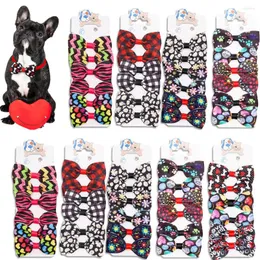 Dog Apparel Pet Ribbon decorar arcos de gola de gola de pescoço da gravata de gola gravada para cães para pequenos com faixas ajustadas acessórios