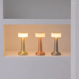 Lampade da tavolo Luminaria Nuvem Lampada da comodino Lampada mediterranea Treppiede in legno trasparente