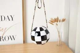 LYX designer coco Minaudiere väska Inkludera Slot Mahine Racking Hjälmväska Bauble kvinna crossbody mini myntväska påse CC kedjeväskor kvällsväska