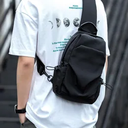 学校のバッグInstagram-Trend-Trend Men's Chest Bagスタイリッシュなシンプルなワンショルダークロスボディ韓国語バージョン傾斜バックパックメッセンジャー