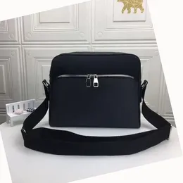 حقيبة رجال الأزياء عارضة أزياء سوداء من التصميم الفاخرة PM Cross Body Messenger Postman Bag Bags Press Press Bagg 5A Pres Pouch