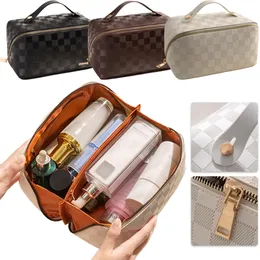 Bag arrangör Basedidea Women Cosmetic Bag Plaid toalettartiklar Travelagring Bag PU Läder Portable Waterproof Organizer Makeup Bag 230204