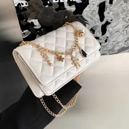 Store Clearance Promotion Handbag Online Export 2023 New Small Bag Women's Fashion Rhombus Chain Simple Msenger Autumn and Winter Mini Shoulder Square