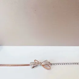 Bracciale di design del marchio di lusso Bracciale V oro Braggle per nodo a farfalla con cristallo completo per donne gioielli per feste di gioielli per matrimoni