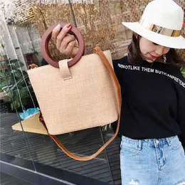 Strohgewebte Tasche neue Modeversion einfache runde Handtasche Mori-Serie Single Shoulder Messenger Bag Strandtasche