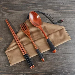 Servis uppsättningar bärbara retro träbordsartiklar 3PC Set Eco Friendly Travel Picnic Cutsslery Cloth Bag Chopsticks Fork Spoon Köksredskap