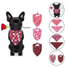 Hundebekleidung 2 Stück Bandana Liebe-Herz-Muster Atmungsaktives Cosplay Hunde Katzen Lätzchen Schal Haustier für den Valentinstag