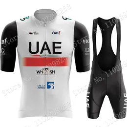 Conjuntos 2023 UAE Team Jersey Set Hombres Ropa de ciclismo Camisas de bicicleta de carretera Traje de bicicleta Bib Shorts MTB Ropa Maillot Cyclisme 230206