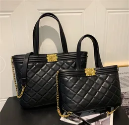 Chanei Luxurys Designers Backs Torebki torebki górne uchwyt torby na ramię torebki crossbodybag dla kobiet mody duże metalowe złote logo i portfel łańcuchowy