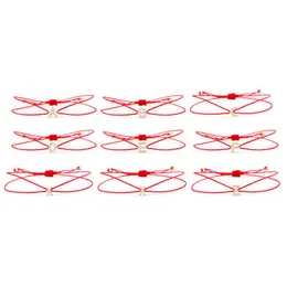 سحر أساور مكعب الزركونيا كريستال ميغواني النحاس 26 A-Z Women 2023 Fashion CZ Zircon Red String Simple Alphabet Jewelry