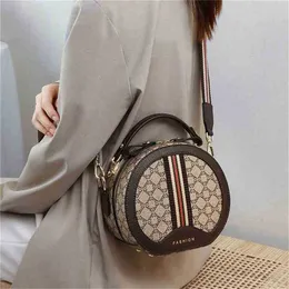 デザイナーハンドバッグストア60％オフの袋袋バッグバッグ女性の高度な感覚2023新しいメッセンジャーバッグ汎用性のある印刷スリングワンショルダー財布