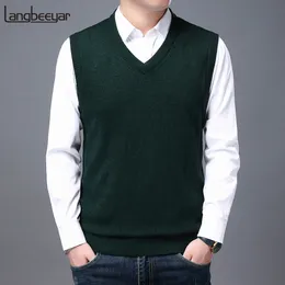 Men's Vests High Quality Autum Winter Fashion Brand Knit Sleeveless Vest Pullover Mens Casual Sweaters Designer Woolen Mans Clothes 230207