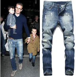 Мужские джинсы мода Beckham Hole Raked Hip Hop Men Slim Bunders Кнопка муха вымыты