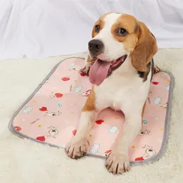犬アパレルペット冷却マット - 犬用アイスシルク猫ポータブル洗える毛布のカーシートベッドなど