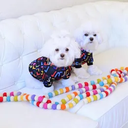 T-shirt de cães de moda Aparel de cão de verão suave Luxuoso designer animais de estimação Roupas de ventilação Sublimação Roupa de impressão