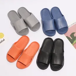 Pantofole per scarpe estive in pelle con diapositive di design di lusso alla moda da donna