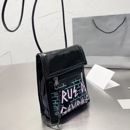 Graffiti Camera Bag Designer Crossbody Mini torba woskowana skórzana torba na ramię klapka Kobiety telefon komórkowy torebki sprzęgła portfela Moneta Portownik przenośna kieszonka z suwakiem