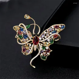 Broşlar 2023 Gelişler Kadınlar için Kelebek Pimleri Moda Lüks Rhinestone Kristal Böcek Broş Pin Mücevher Broche Femme