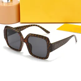 Mode Sonnenbrille 8786 Designerin f￼r Mann Frau Sonnenbrille Schwarze M￤nner Frauen Unisex Brand Brille Strand polarisierte UV400 Schwarzgr￼ne wei￟e Farbe Hochqualit￤t