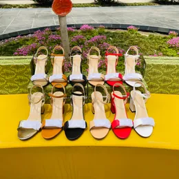 Классические сандалии на высоком каблуке женщины сексуальные открытые пальцы в толстую металлическую ламинат кожа средний каблук сандаловый дизайнер -модельер пляжный свадебный офис обувь 7,5 см с коробкой