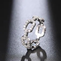 Anéis de designer de marca de moda quente para mulheres que brilham jóias de anel de cristal com presente de casamento de pedra de diamante CZ