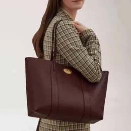 Hot Designer Bag Totes The Tote Bag Women Quality Leather Design Handbag Shopping Bags Messenger Shoulder Bags Retro Lady Wallet 220905