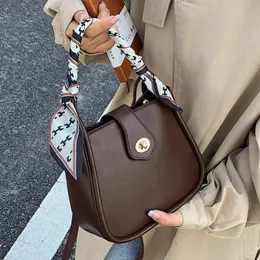 Torby wieczorowe mody torebka torebka pu skórzana torba na ramię crossbody 2023 Autumn Winter Style Tote Hand Kobieta Mała Wysłannik