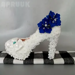 Отсуть туфли белые кружевные насосы женщина супер высокая 11 см 4 дюйма на каблуках Свадебные вечеринки Жемчужины с носовыми невестами невесты