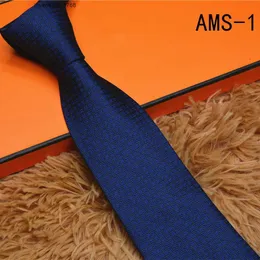 Lata de designer de moda para a gravata de gravata Homem listras de luxo de luxo de lazer de seda gravata com caixa Sapeee 14FH