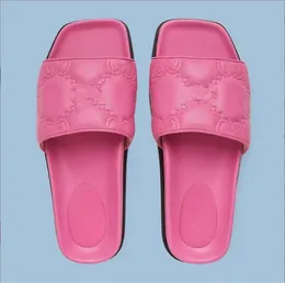 Yeni moda bayanlar terlik tasarımcısı düz sandalet deri rahat plaj flip-flop 35-45