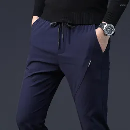 Pantaloni da uomo MRMT 2023 Pantaloni da uomo estivi di marca Abbigliamento casual Ultra-sottile per uomo Allentato e stretto Air-traspirante